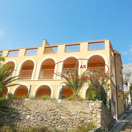 Apartment Moro *
