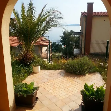 Moro Apartment